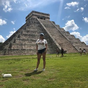 Meet your Posher, Salina